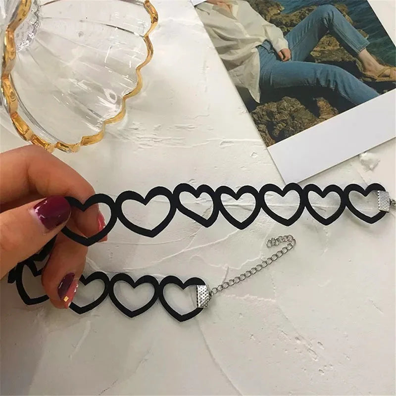 Black Lace Choker Necklace Women Velvet Choker Love Heart Necklaces Chocker tattoo collares Collie ras de cou