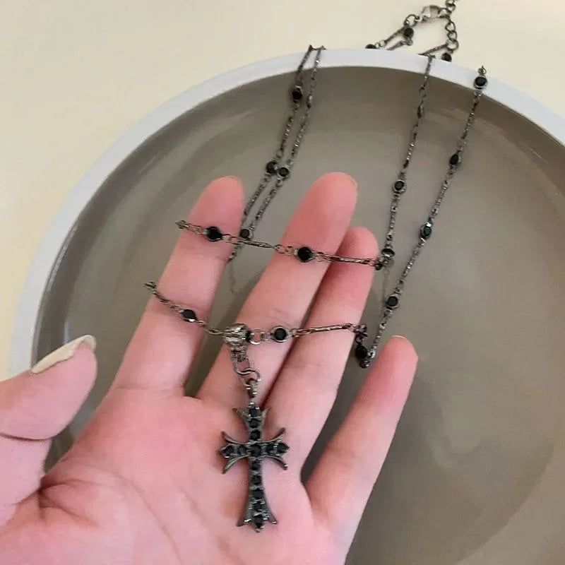 Gothic Black Rhinestone Cross Jesus Pendant Choker Necklace for Women Punk Vintage Double Layer Chain 2024 Neck Jewelry New