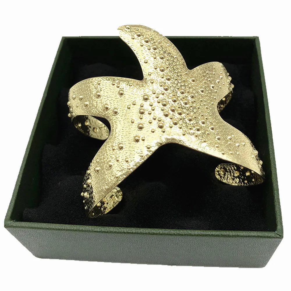 New niche design with a minimalist and fashionable starfish design for women's open-end bracelet