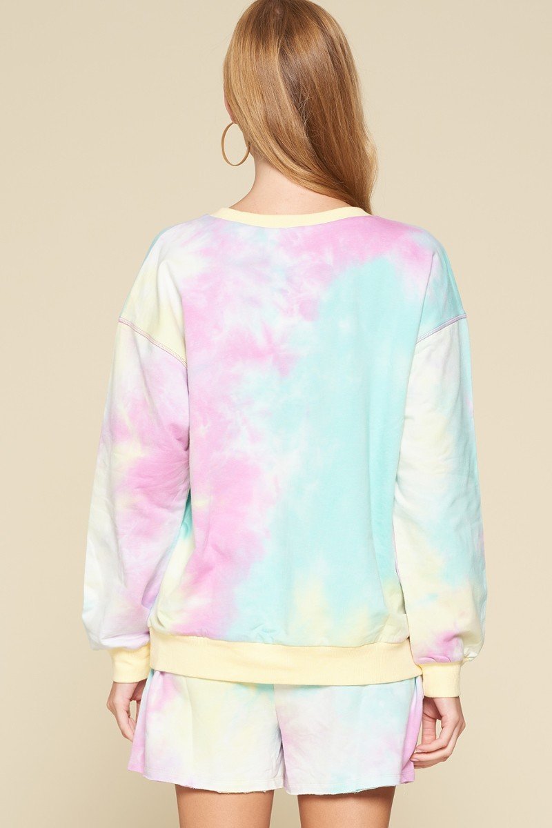 Top de punto con estampado tie-dye