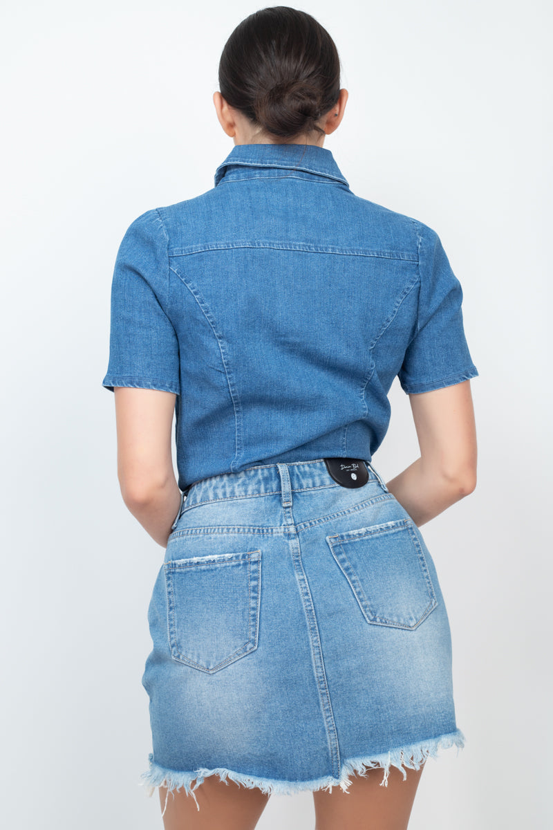 Top denim con cuello y botones