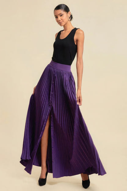 Pleated Skirt With Buttons And Pockets