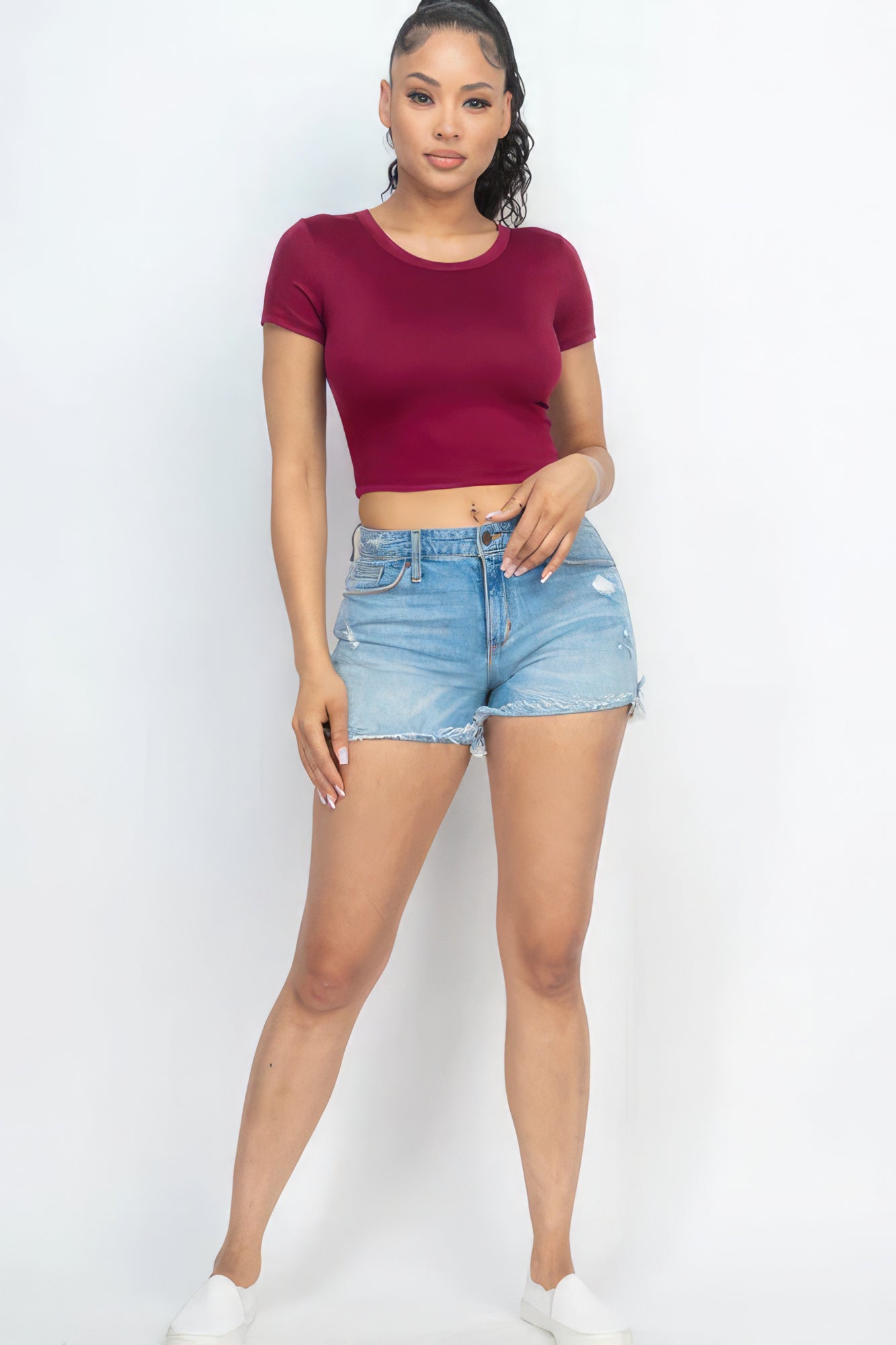 Short Sleeve Round Neck Crop Top