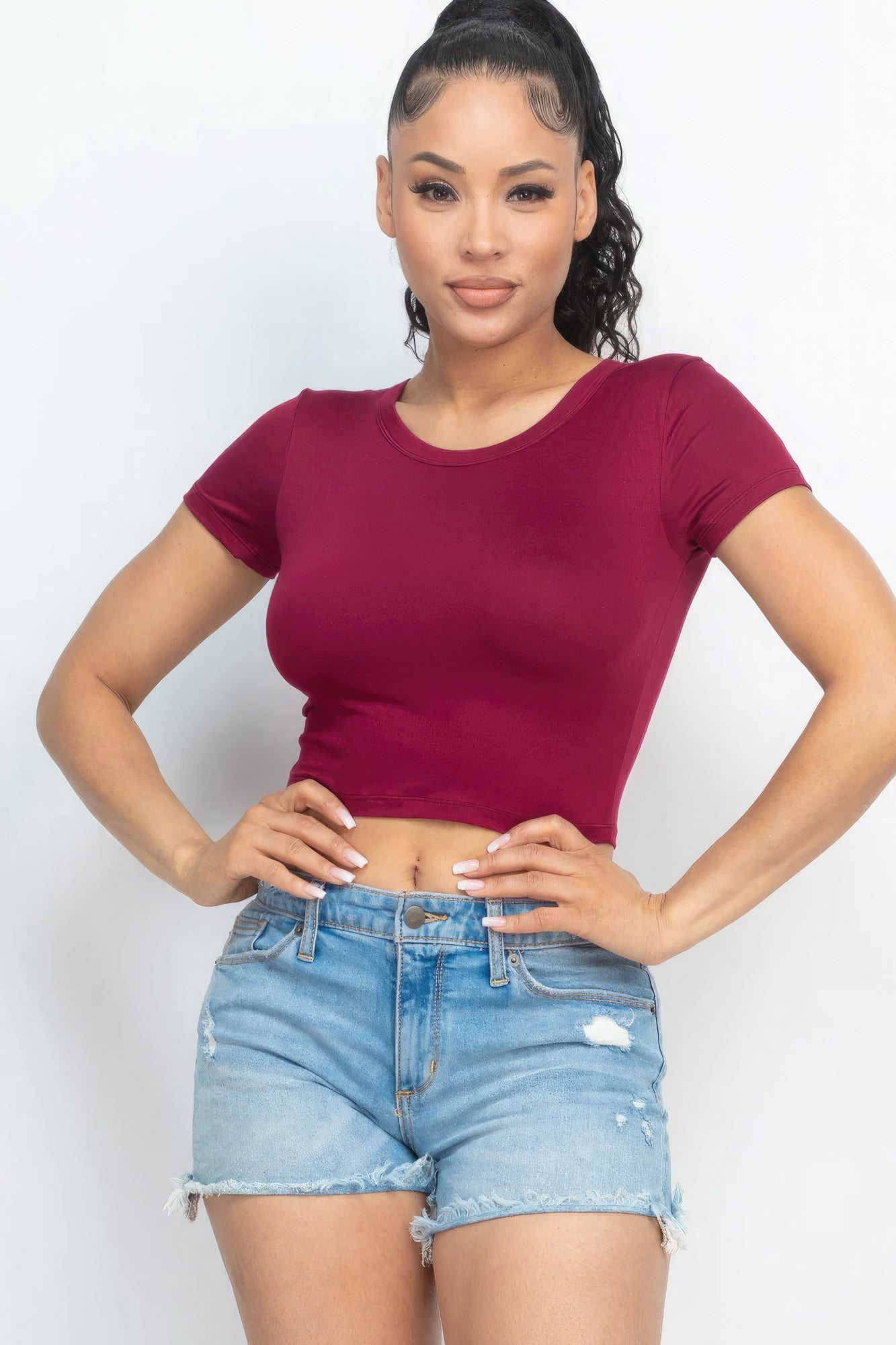 Short Sleeve Round Neck Crop Top