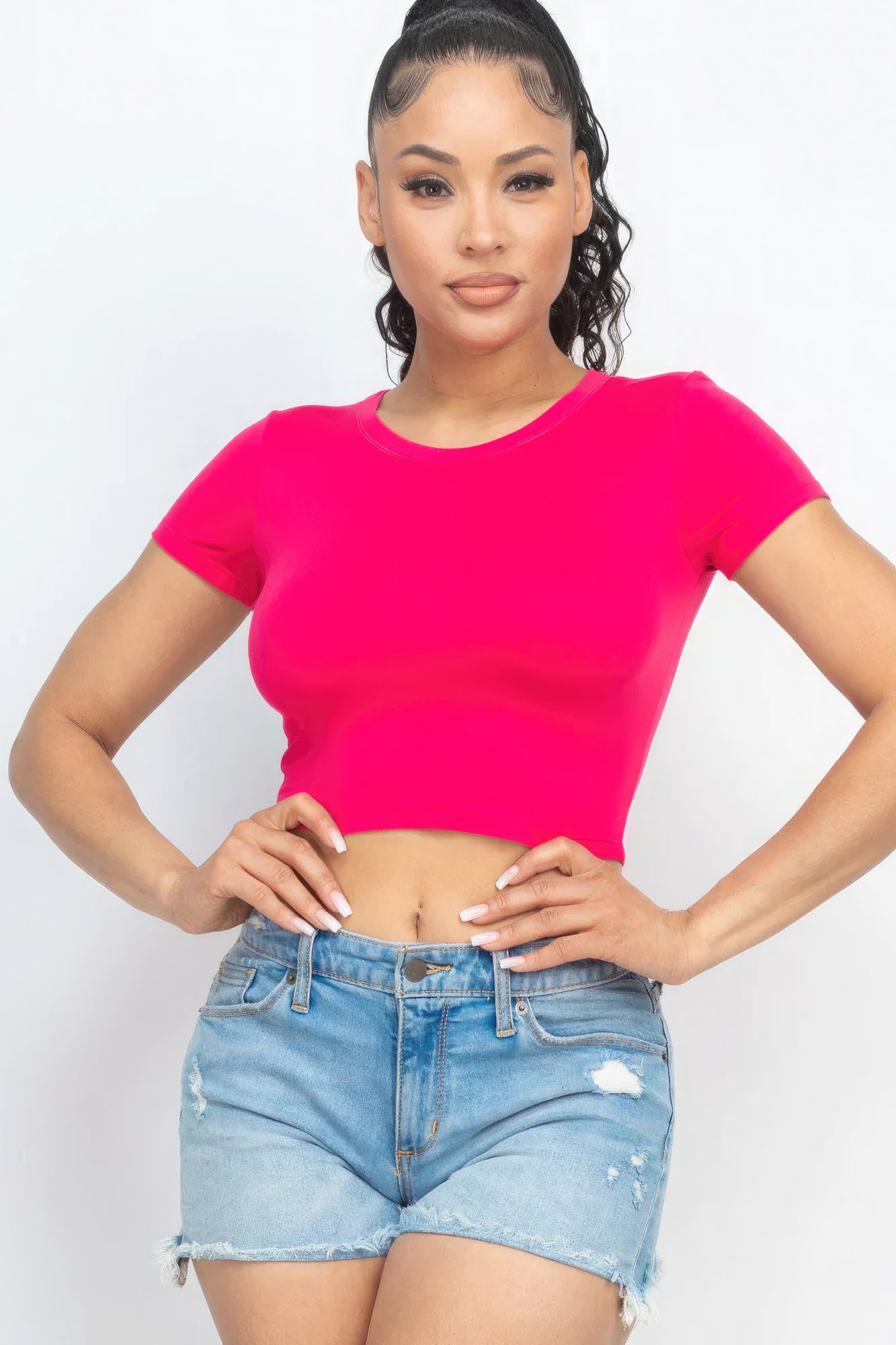 Short Sleeve Round Neck Crop Top