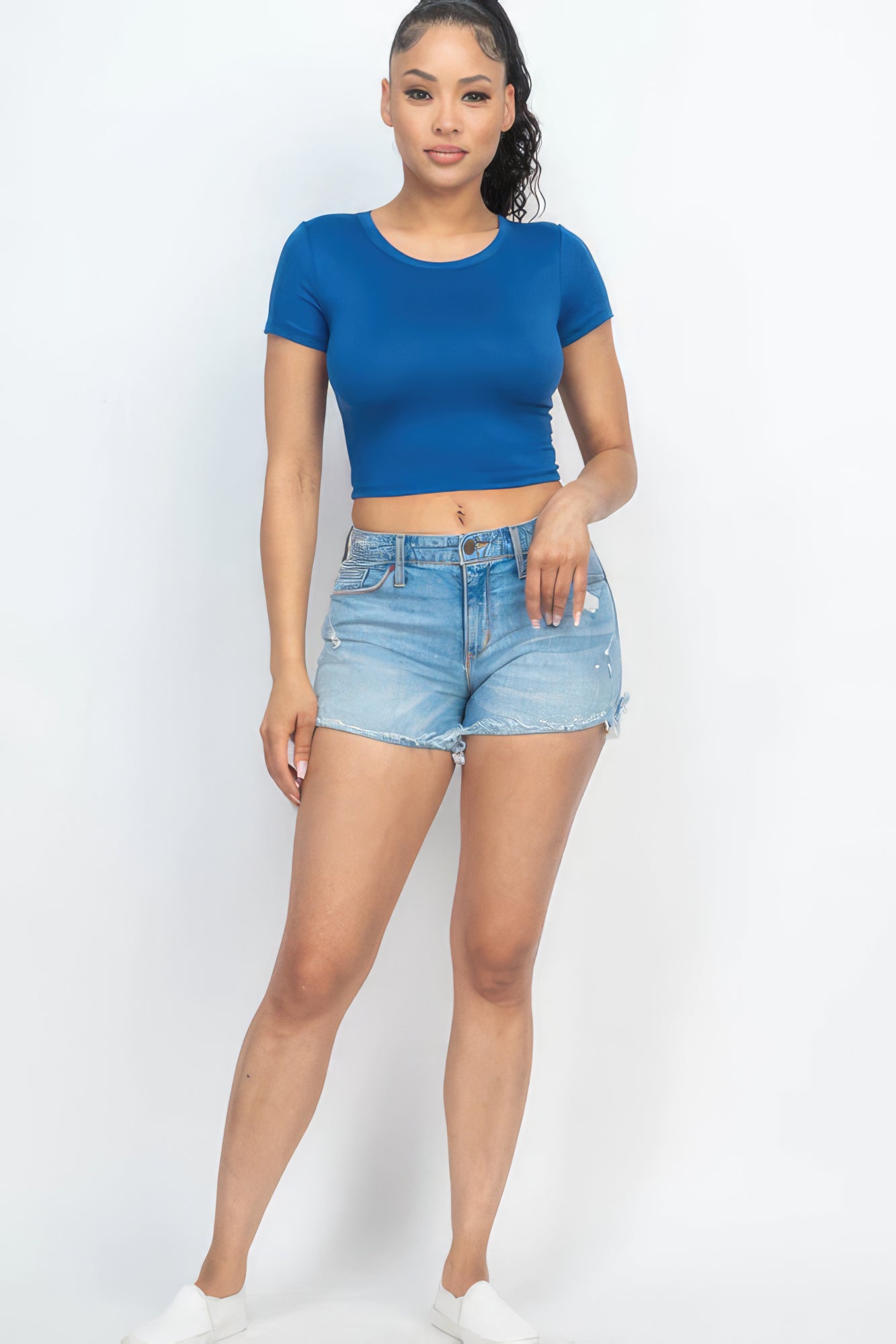 Short Sleeve Round Neck Crop Top