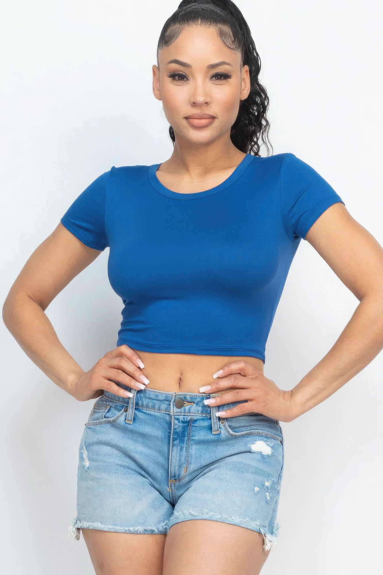 Short Sleeve Round Neck Crop Top